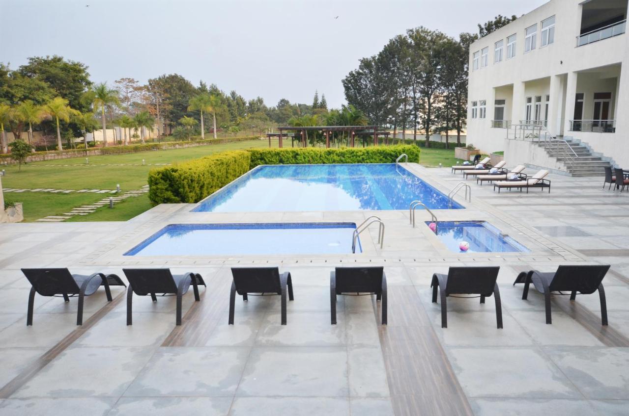 Spree Resort At Century Wintersun Dod Ballāpur Exterior foto